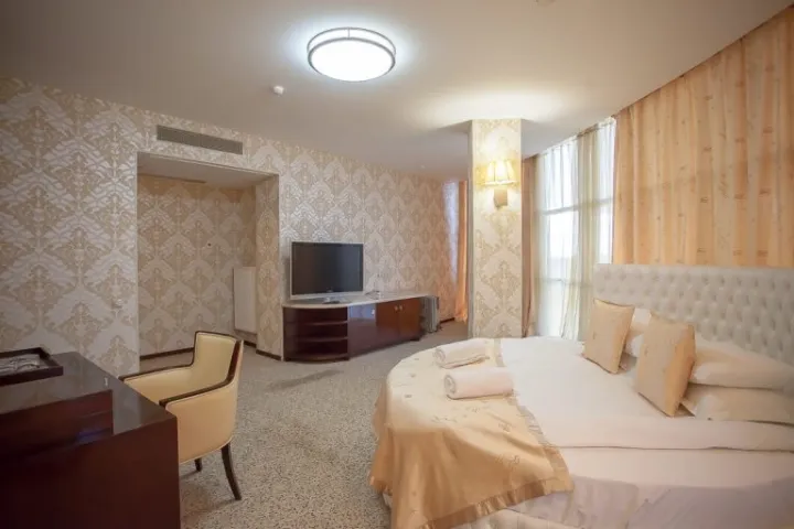 Marton Palace